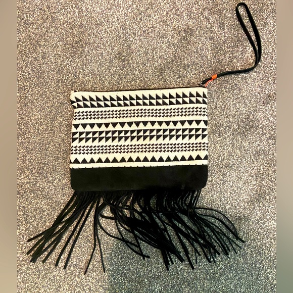 Fringe Hobo American Eagle wristlet - Picture 1 of 4